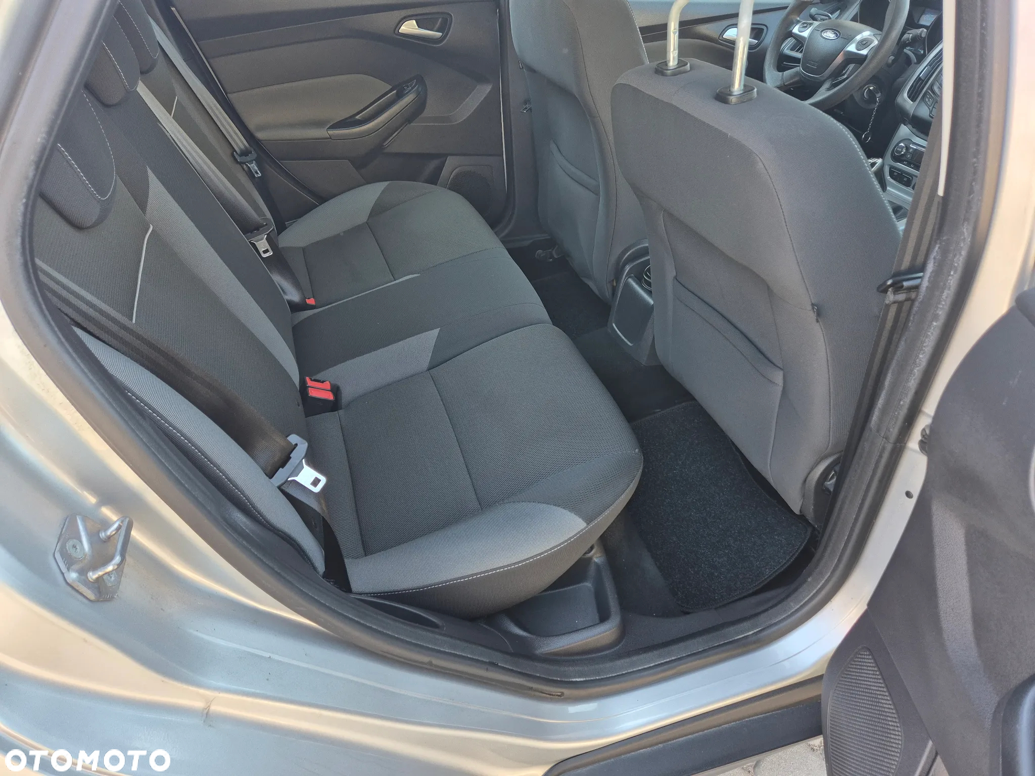 Ford Focus 1.6 Edition - 12