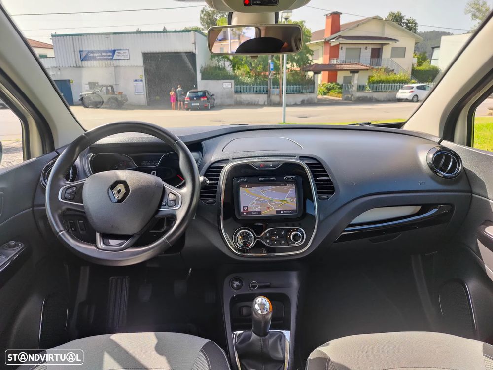 Renault Captur 0.9 TCE Exclusive - 9