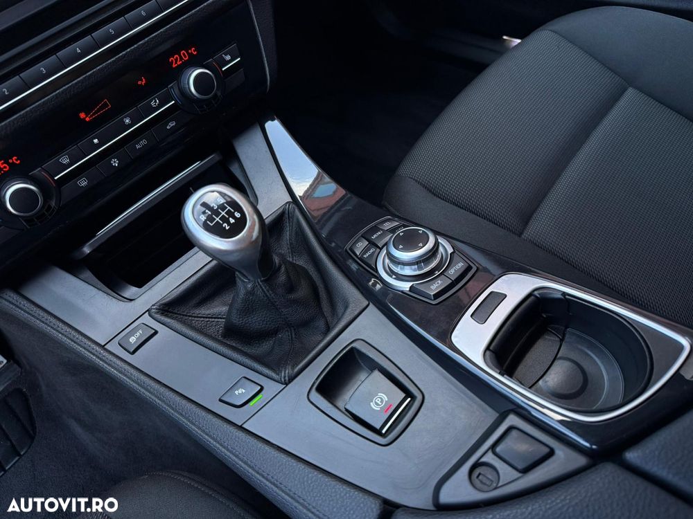 BMW Seria 5 520d - 17