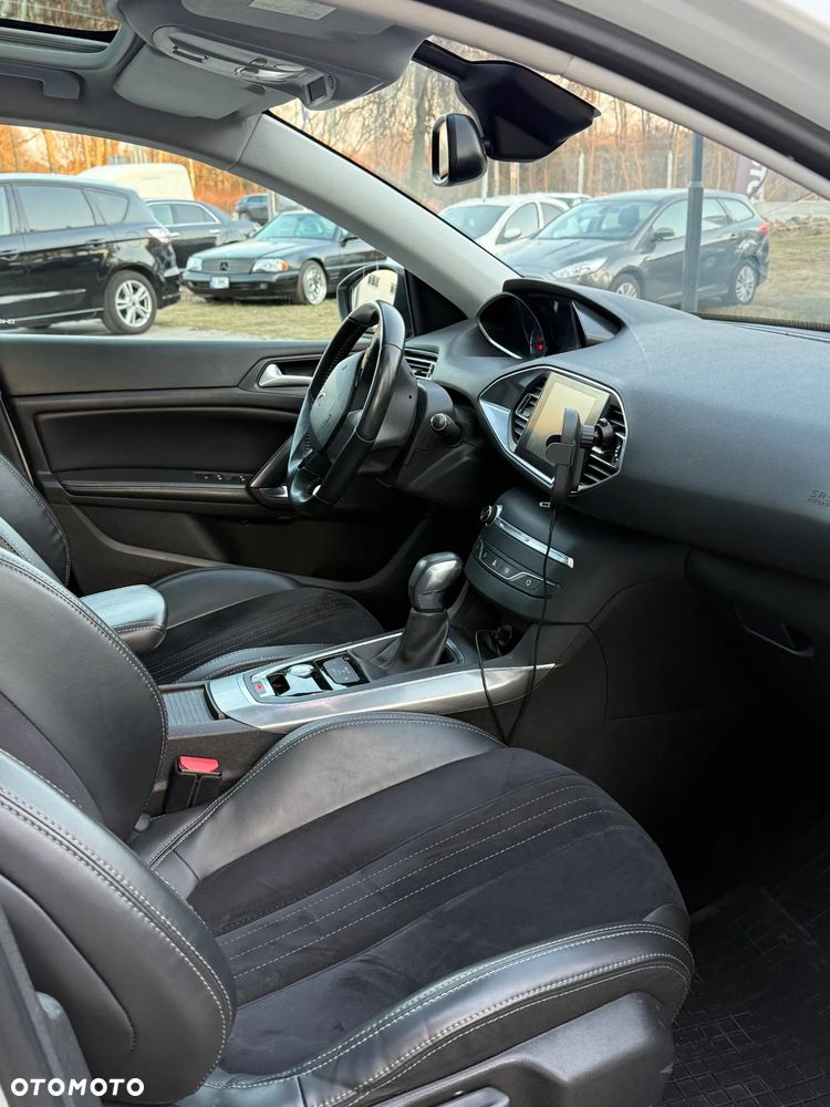 Peugeot 308 - 4