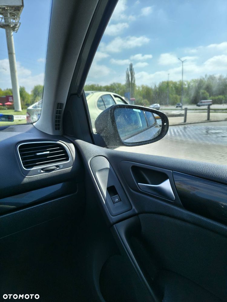 Volkswagen Golf 1.6 TDI Comfortline - 12