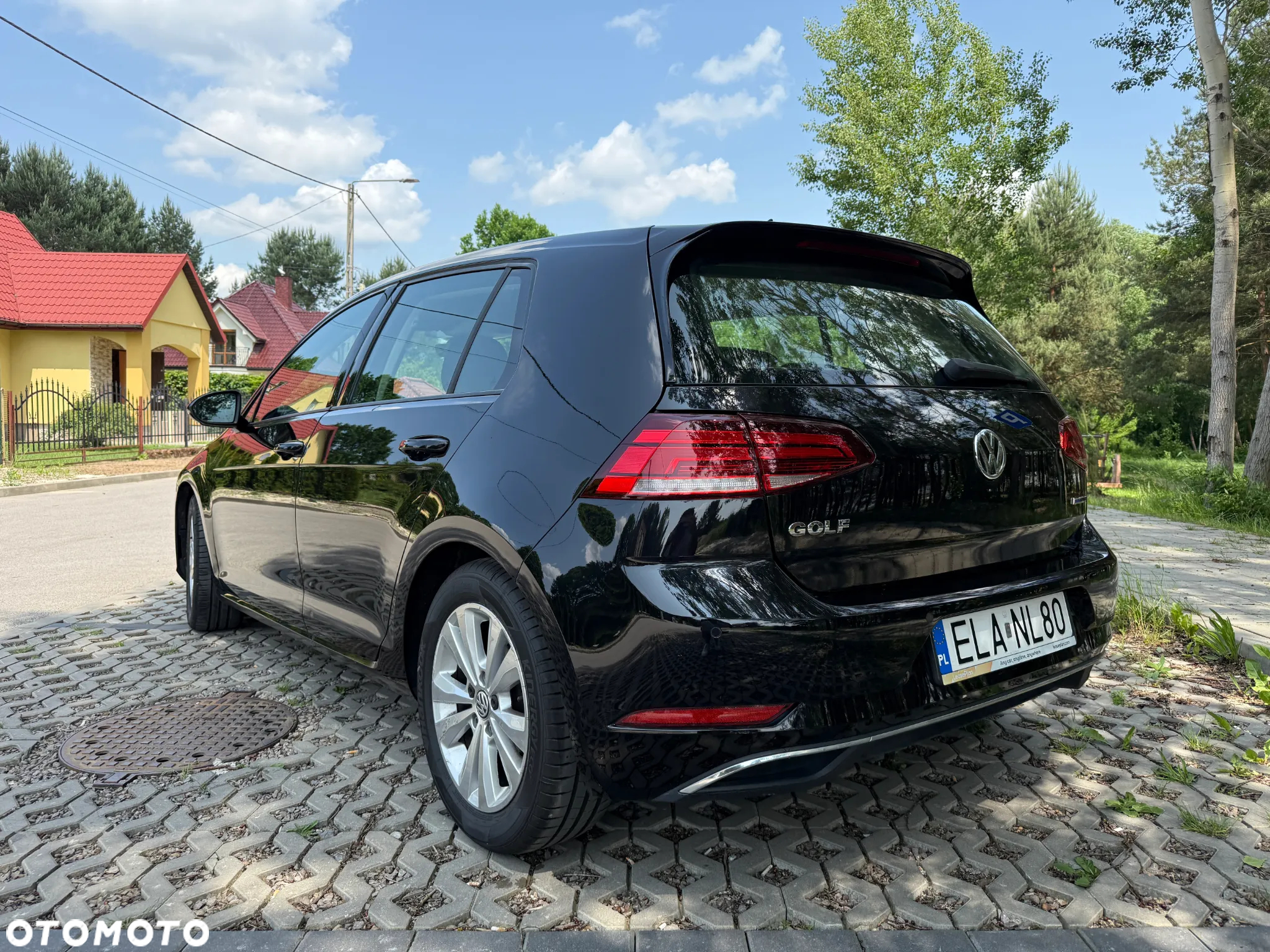 Volkswagen Golf - 12