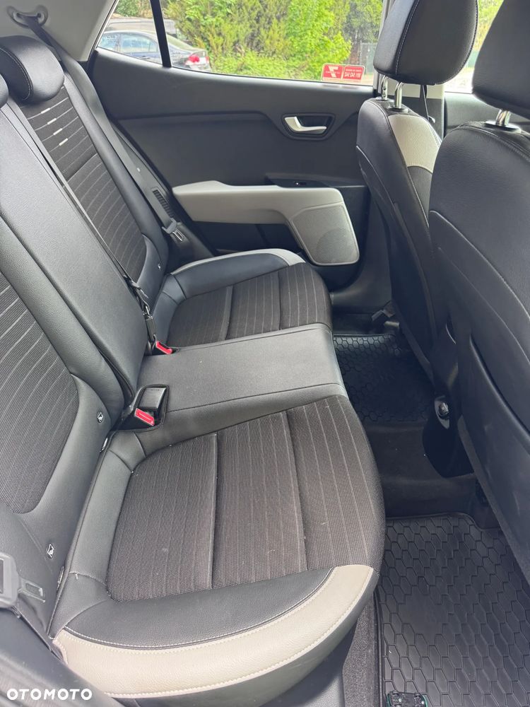 Kia Stonic 1.0 T-GDI MHEV L Business Line - 16
