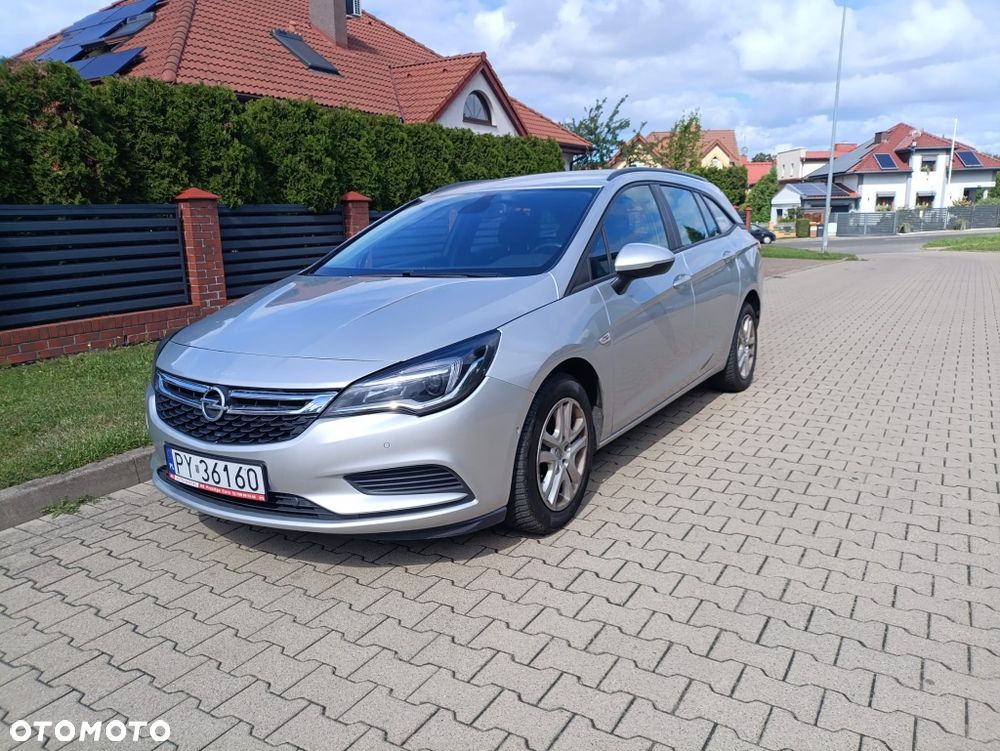Opel Astra - 1