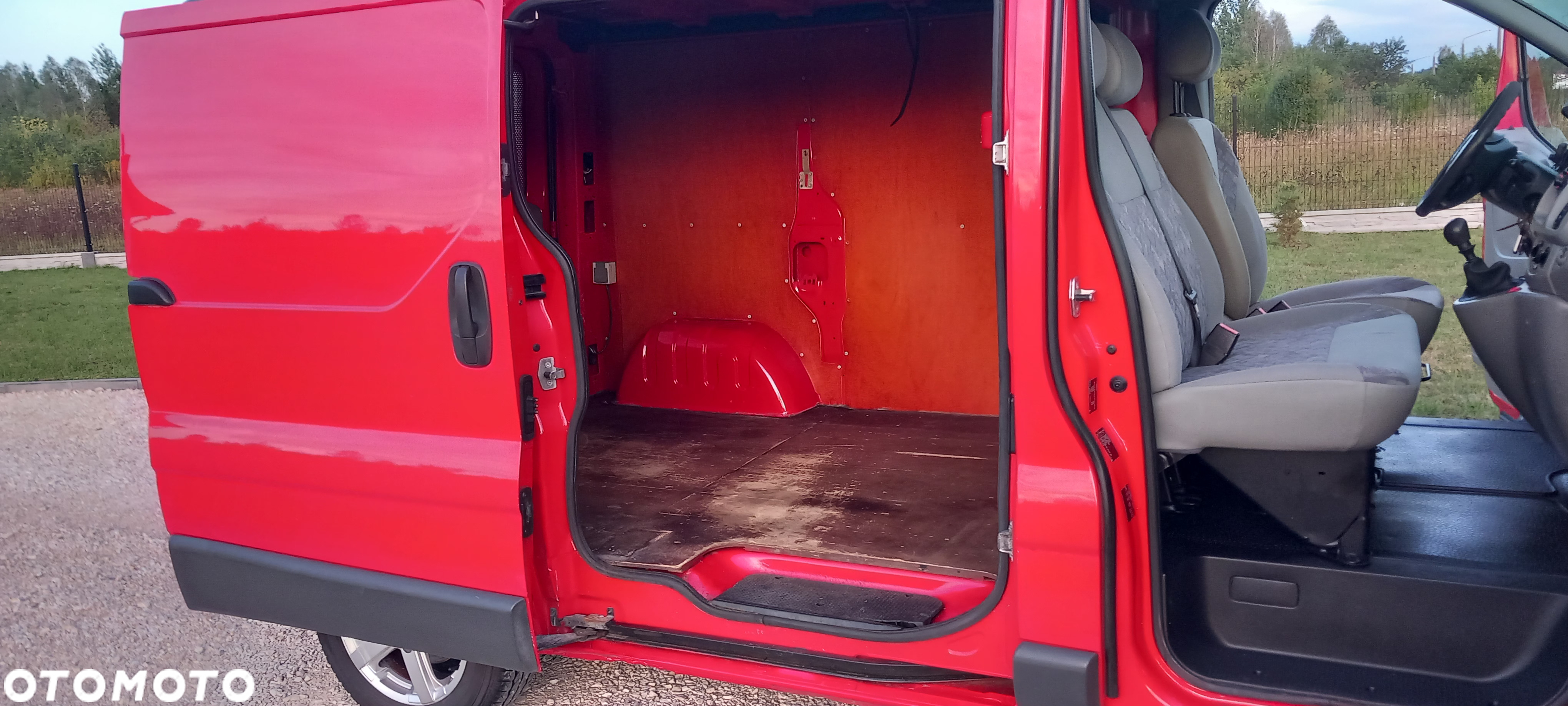 Opel Vivaro - 11