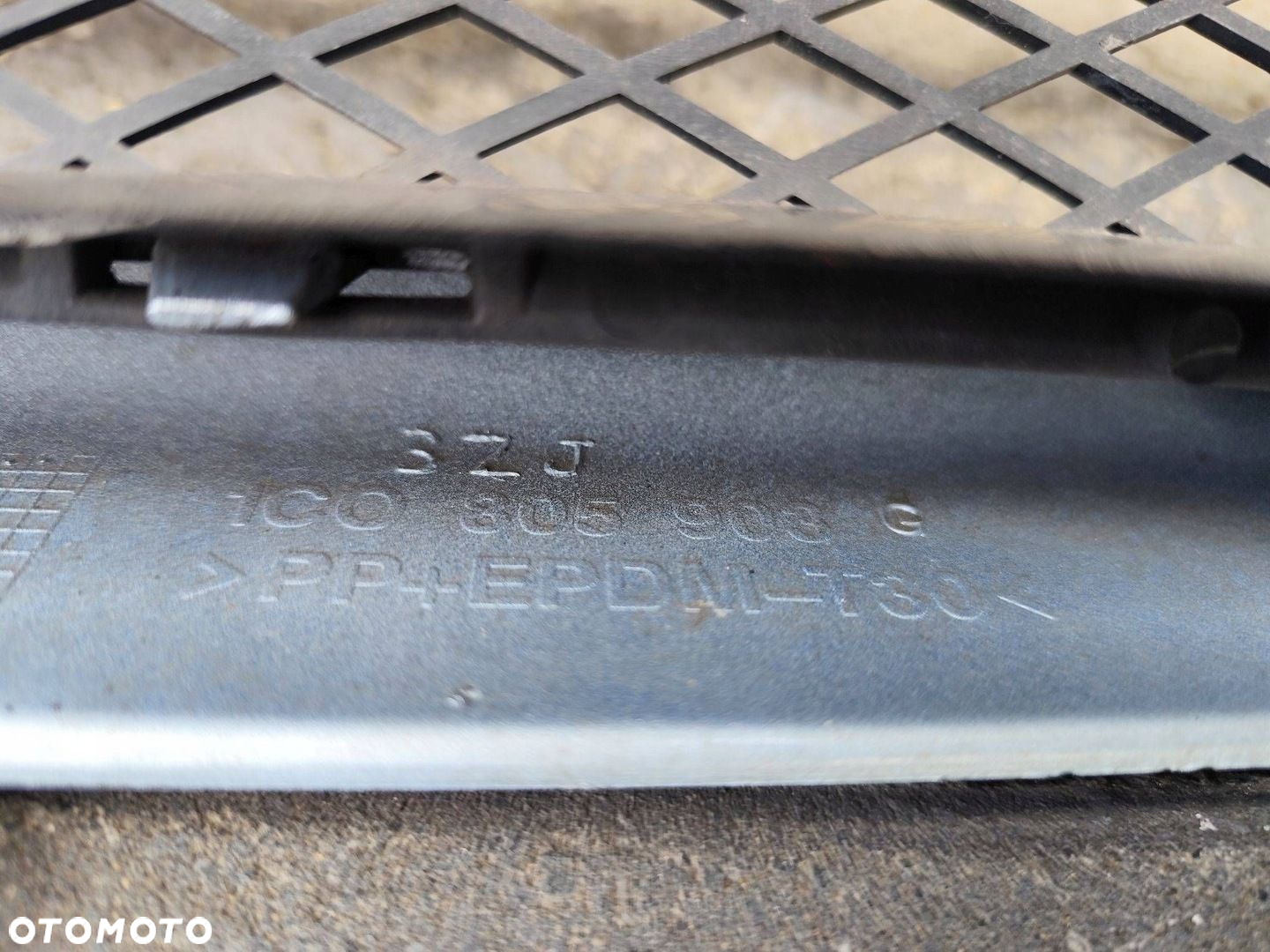 VW NEW BEETLE 05-10 - ZDERZAK PRZÓD - 9