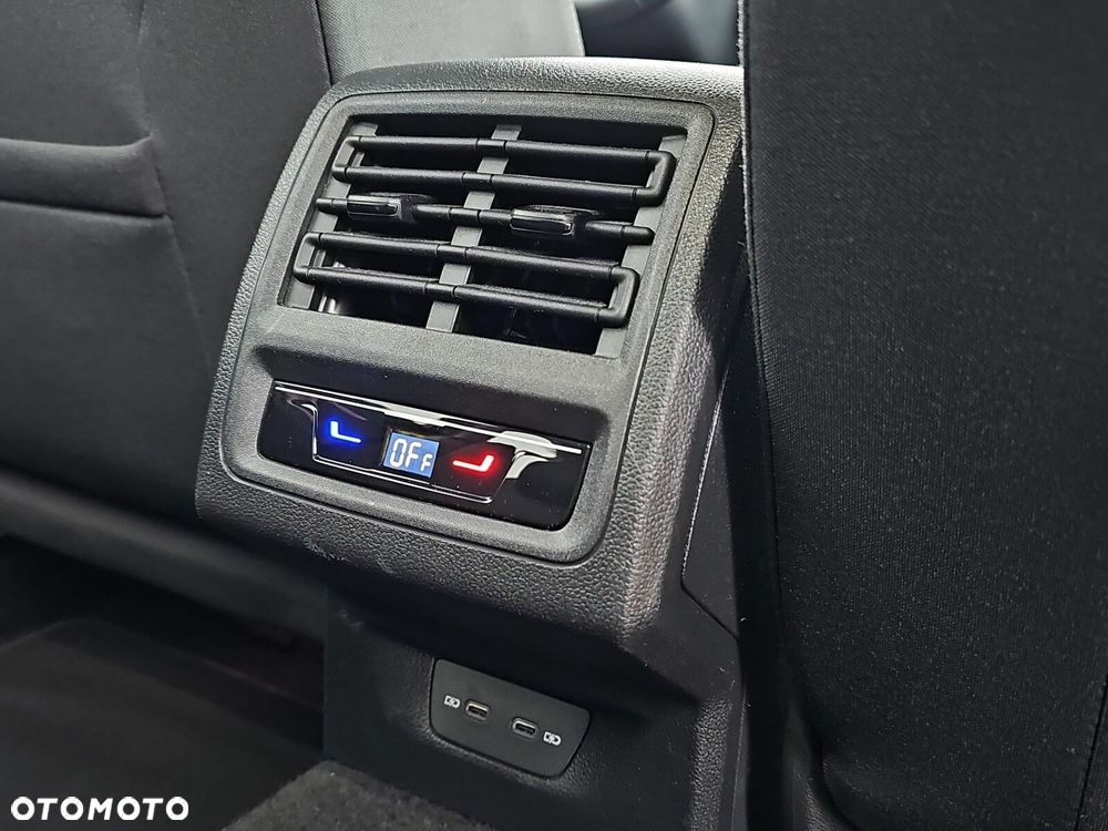 Volkswagen Golf Variant 2.0 TDI Style DSG - 14