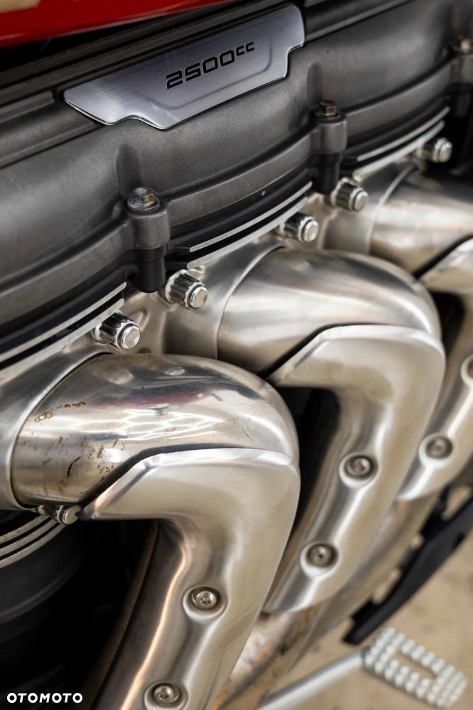 Triumph Rocket - 14