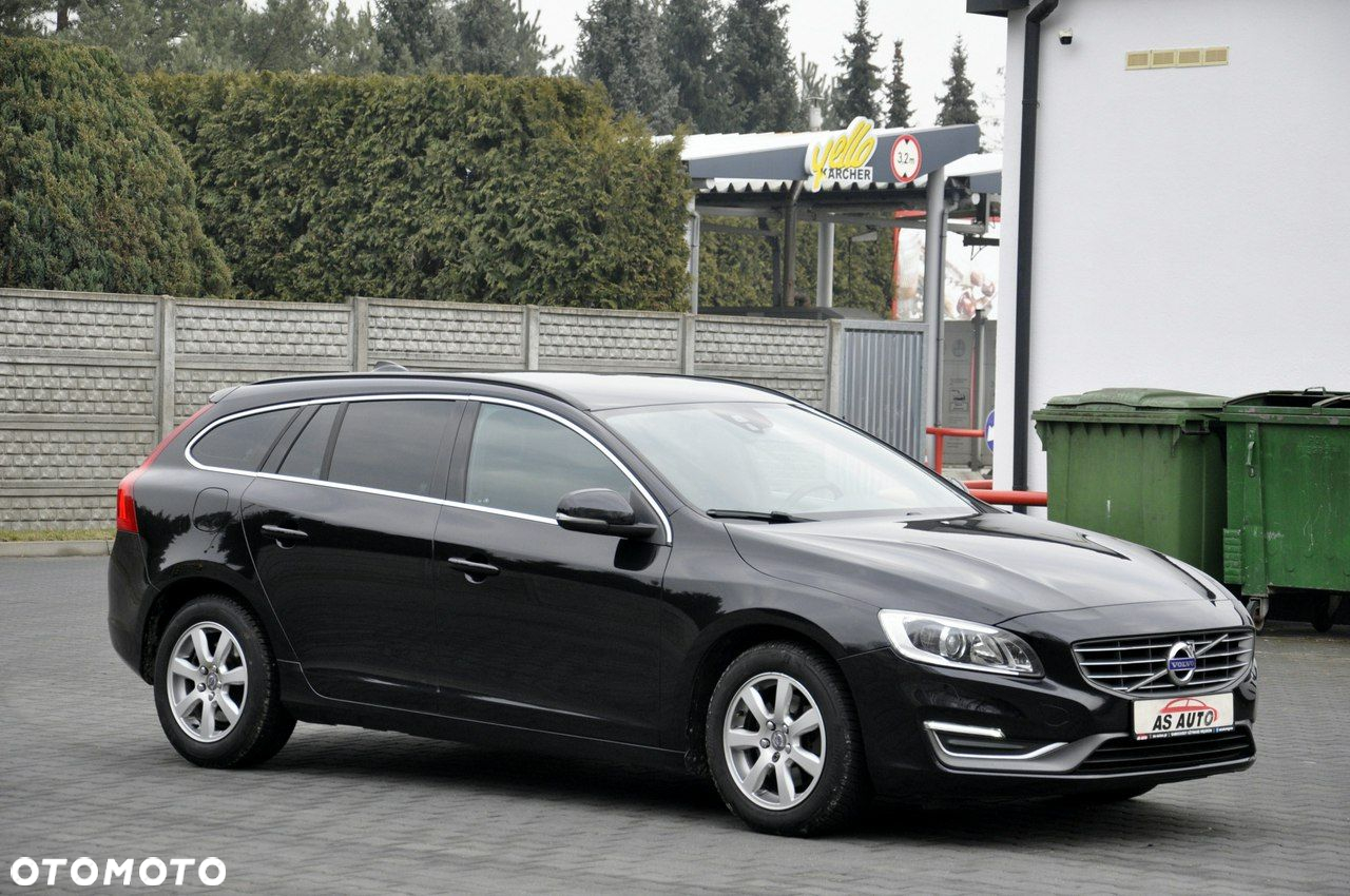 Volvo V60 D4 Drive-E Momentum - 19