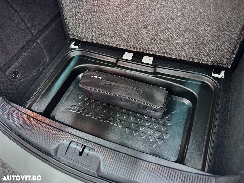 Volkswagen Sharan 2.0 TDI DSG Blue Motion Match - 26