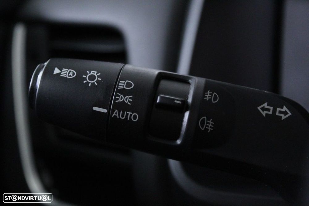 Nissan Qashqai 1.3 DIG-T N-Connecta LED+TT Xtronic - 24