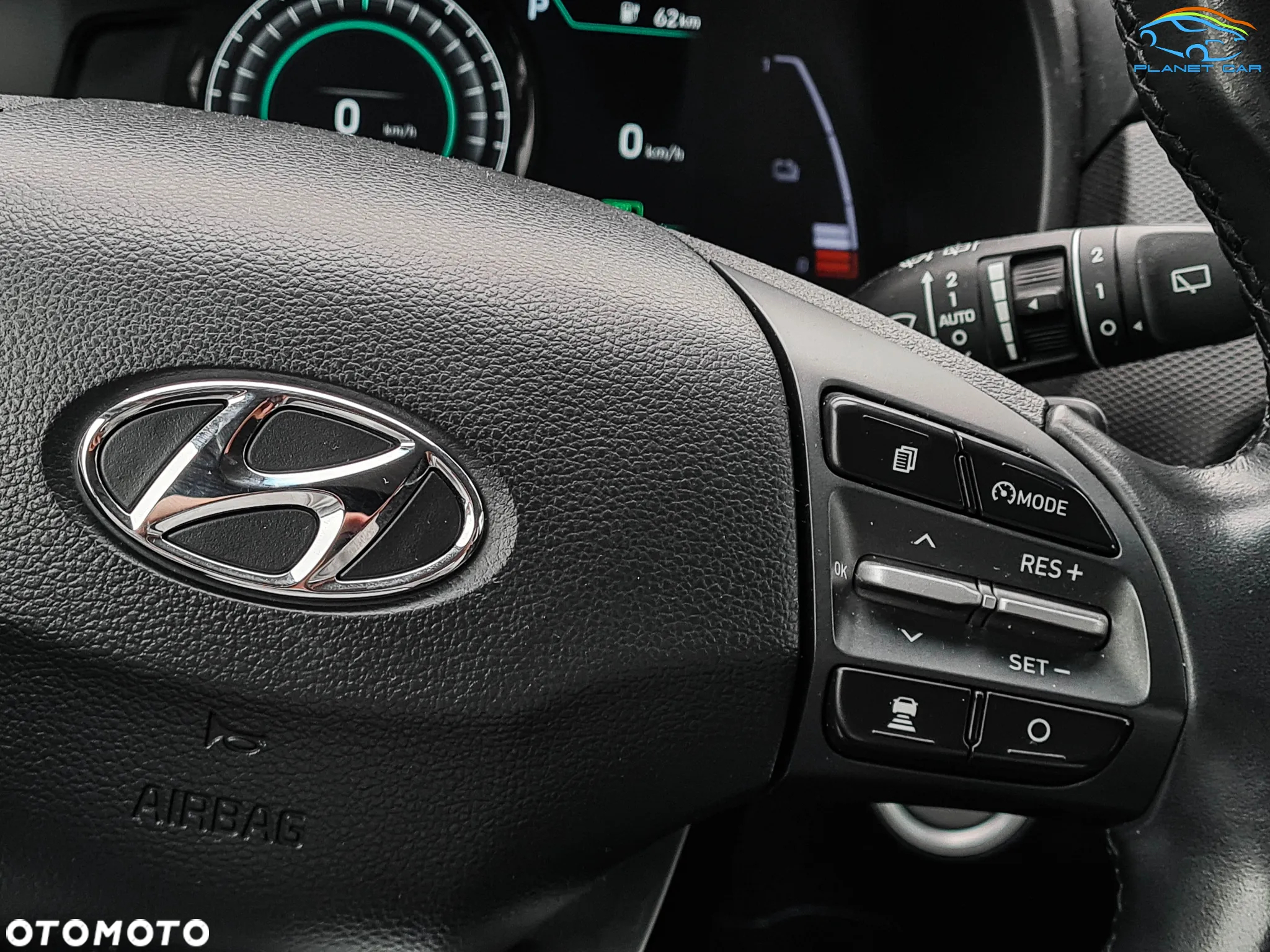 Hyundai Kona Electric 64kWh Premium - 28