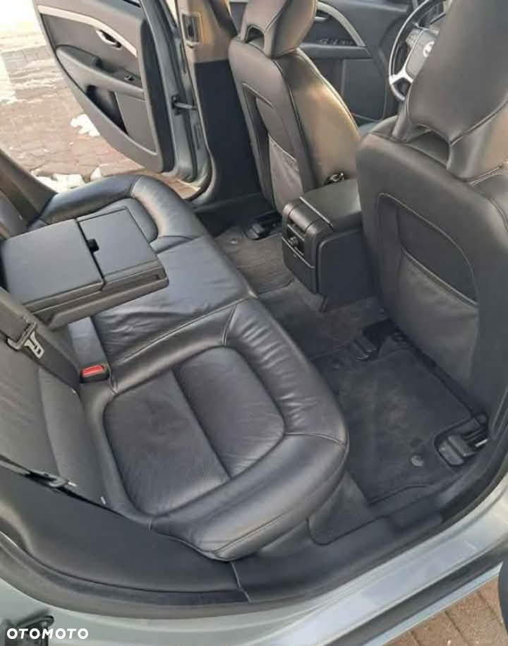 Volvo V70 2.0D Momentum - 5