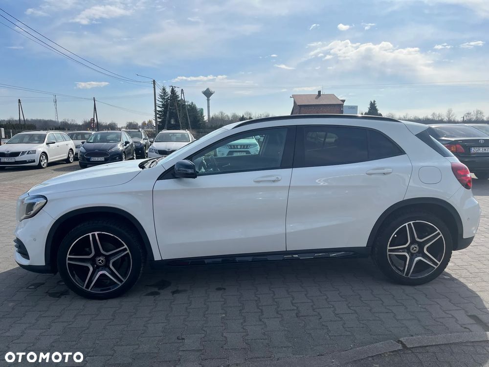 Mercedes-Benz GLA 200 7G-DCT AMG Line - 5