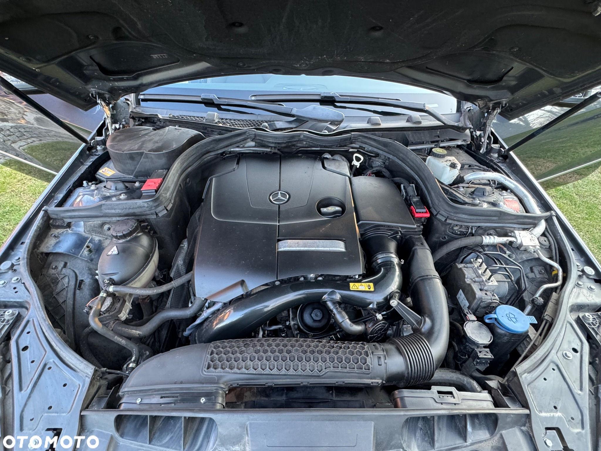 Mercedes-Benz Klasa E 200 Coupe 7G-TRONIC - 37