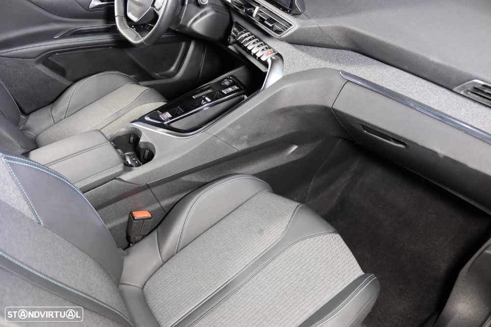 Peugeot 5008 1.5 BlueHDi Allure Pack EAT8 - 16