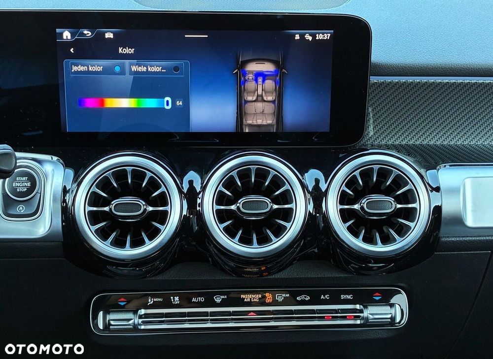Mercedes-Benz GLB - 14
