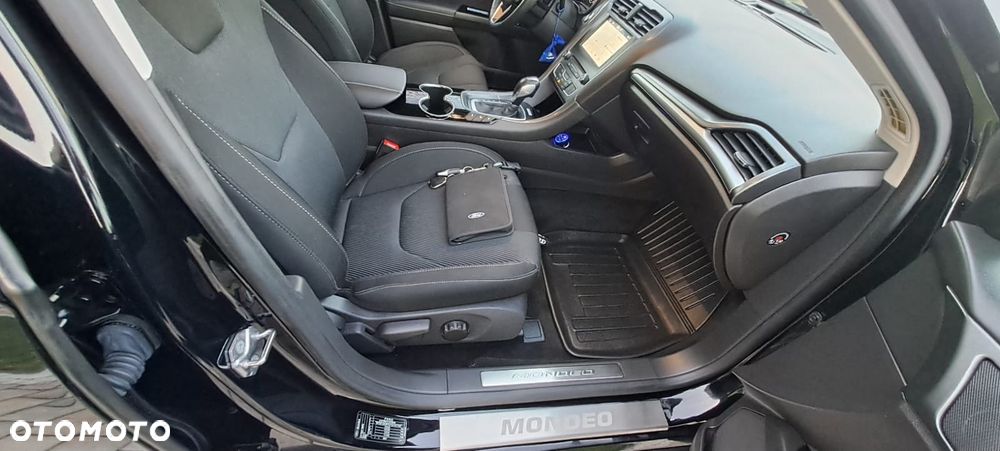 Ford Mondeo - 23