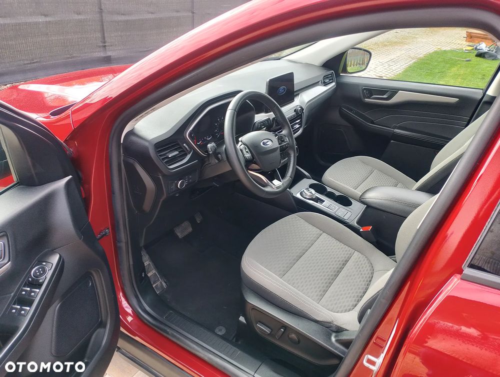 Ford Kuga - 8