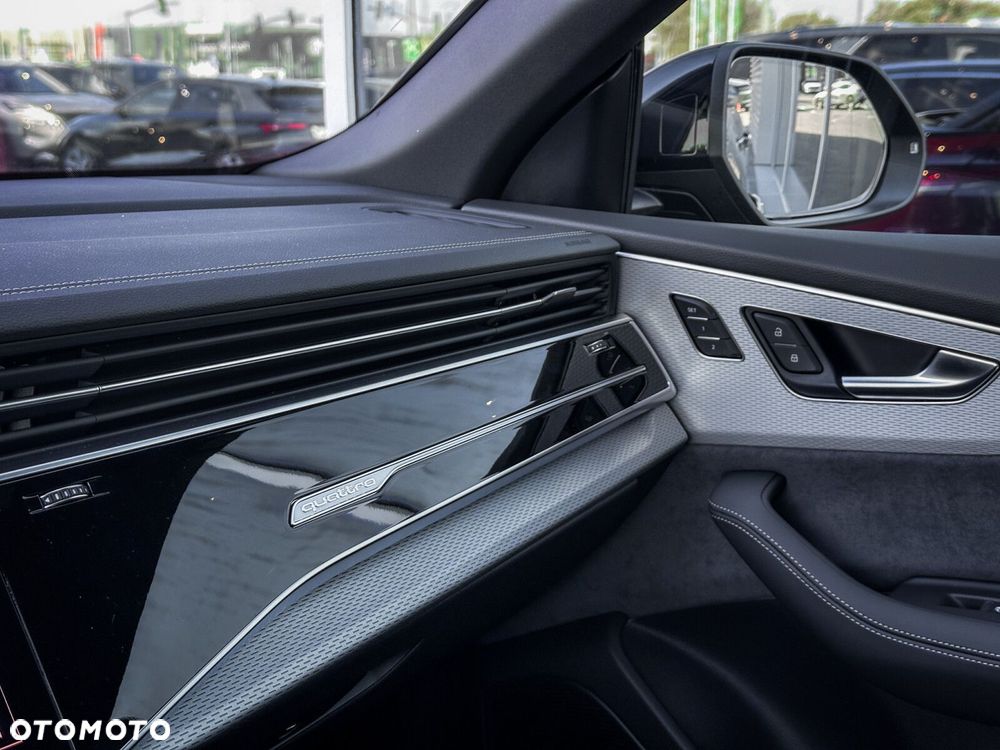 Audi Q8 - 39