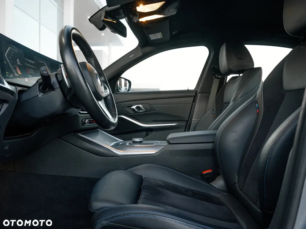 BMW Seria 3 318i M Sport - 8