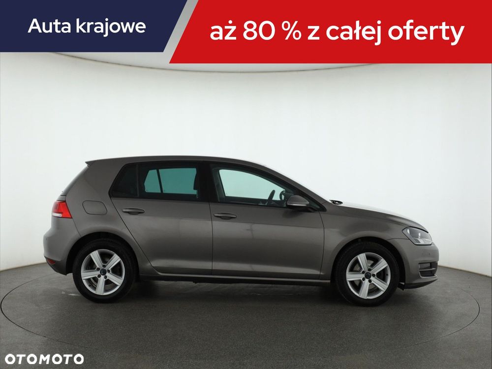 Volkswagen Golf - 8