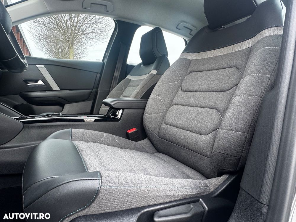 Citroën C4 PureTech 130 Stop&Start EAT8 SHINE - 16