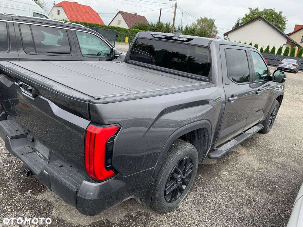 Toyota Tundra - 12