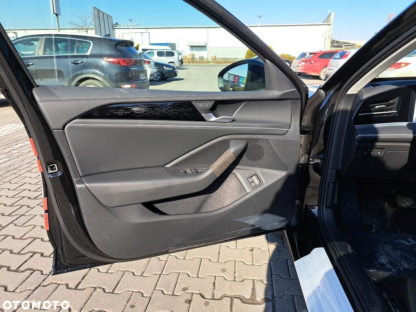 Volkswagen Passat - 13