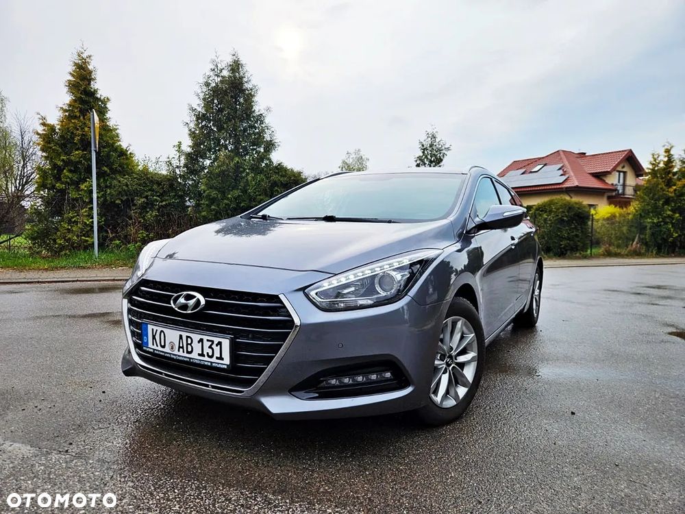 Hyundai i40 Kombi blue 1.7 CRDi Family - 1