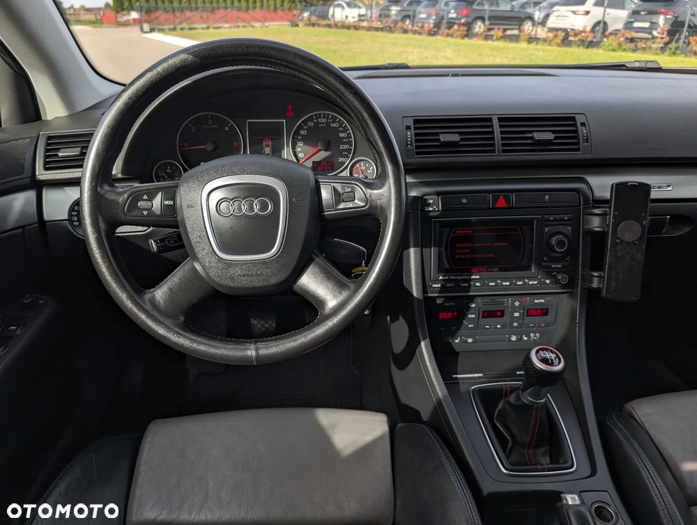 Audi A4 Avant 3.0 TDI quattro - 27