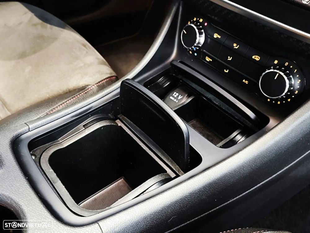 Mercedes-Benz A 180 (BlueEFFICIENCY) 7G-DCT AMG Sport - 33