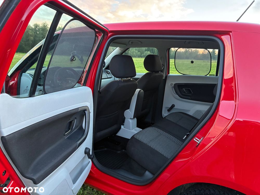 Skoda Fabia 1.4 16V Ambition Plus - 12