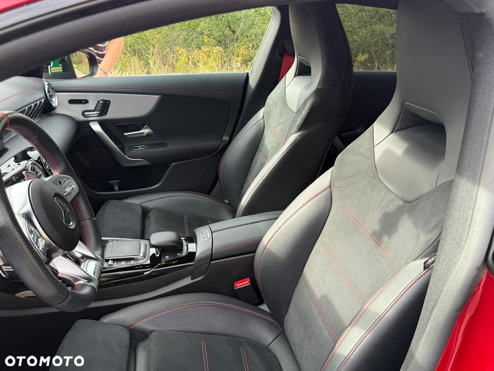 Mercedes-Benz CLA AMG 45 S 4-Matic 8G-DCT - 11