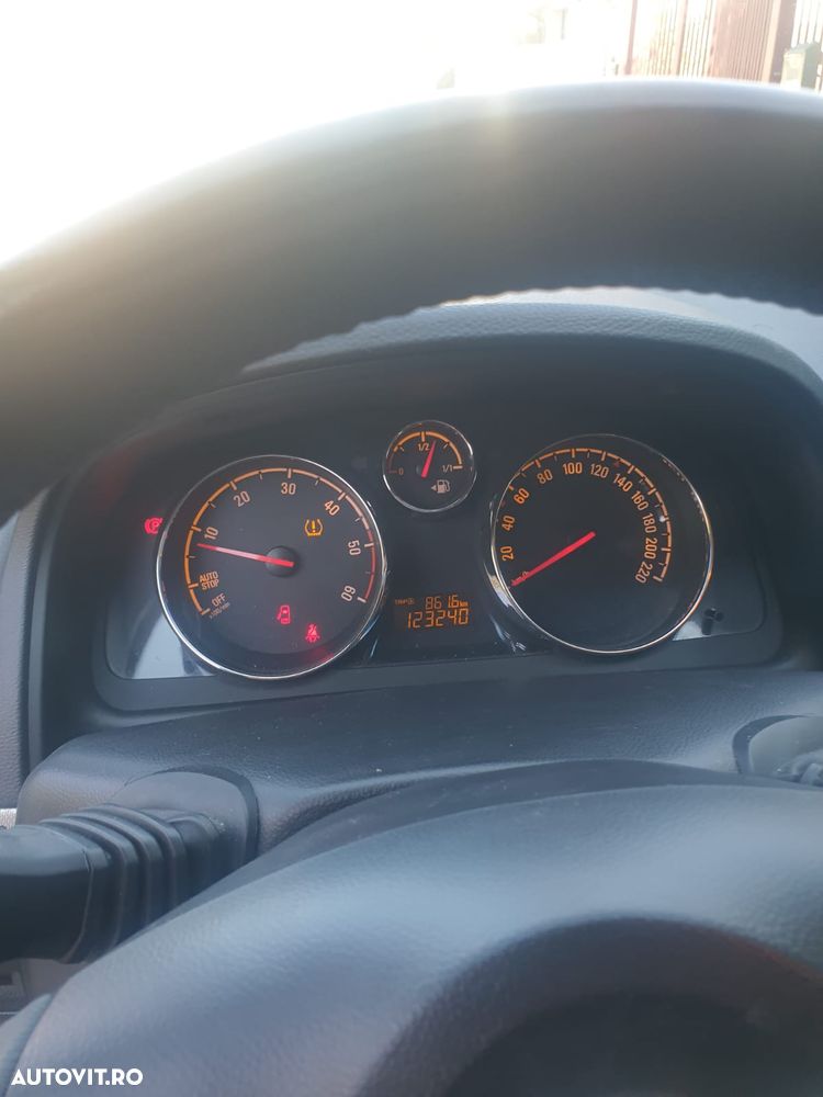 Opel Antara - 2