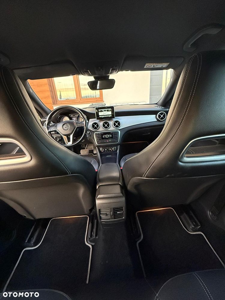 Mercedes-Benz CLA - 14