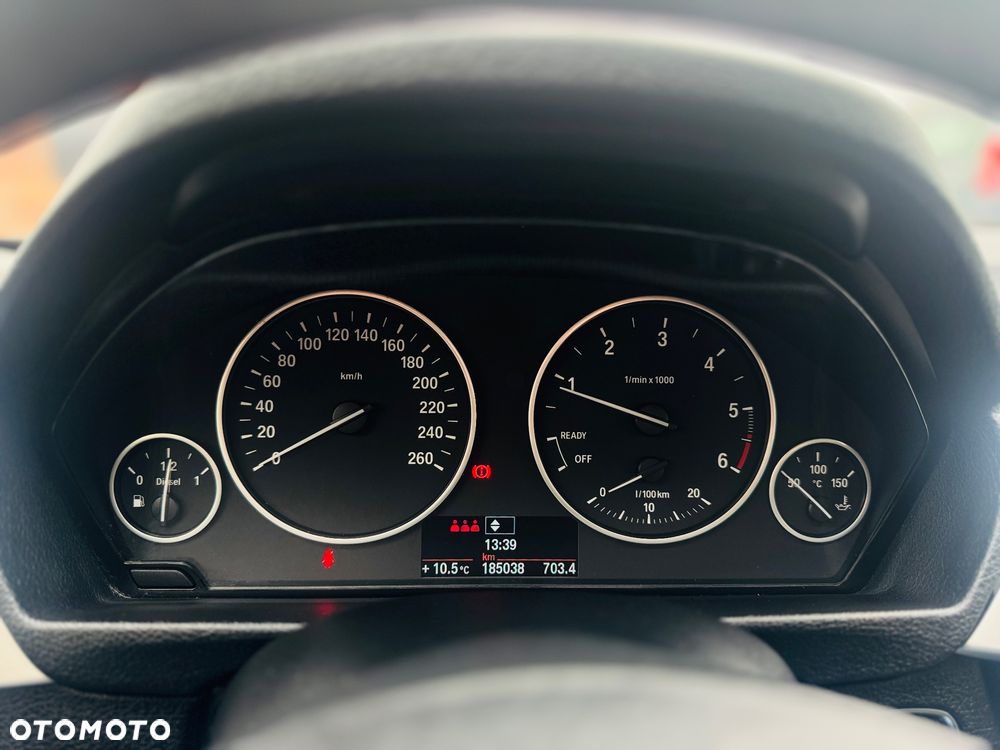 BMW Seria 3 318d DPF - 22