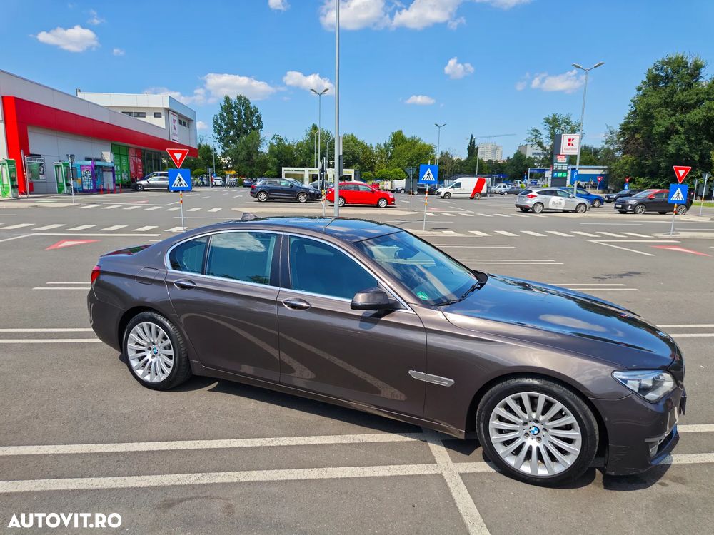 BMW Seria 7 730d - 26