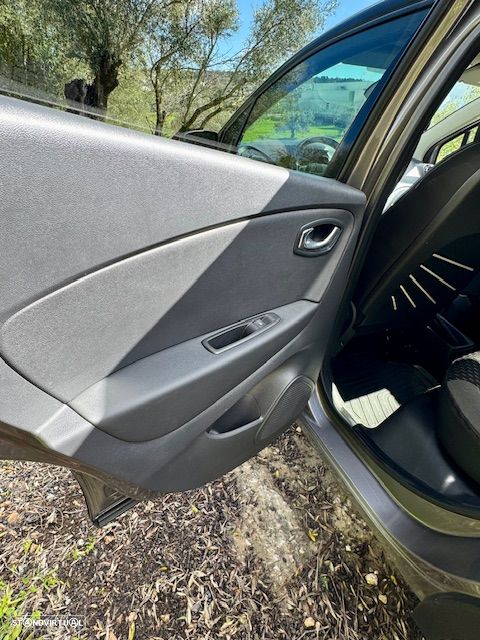 Renault Captur 0.9 TCE Exclusive - 19