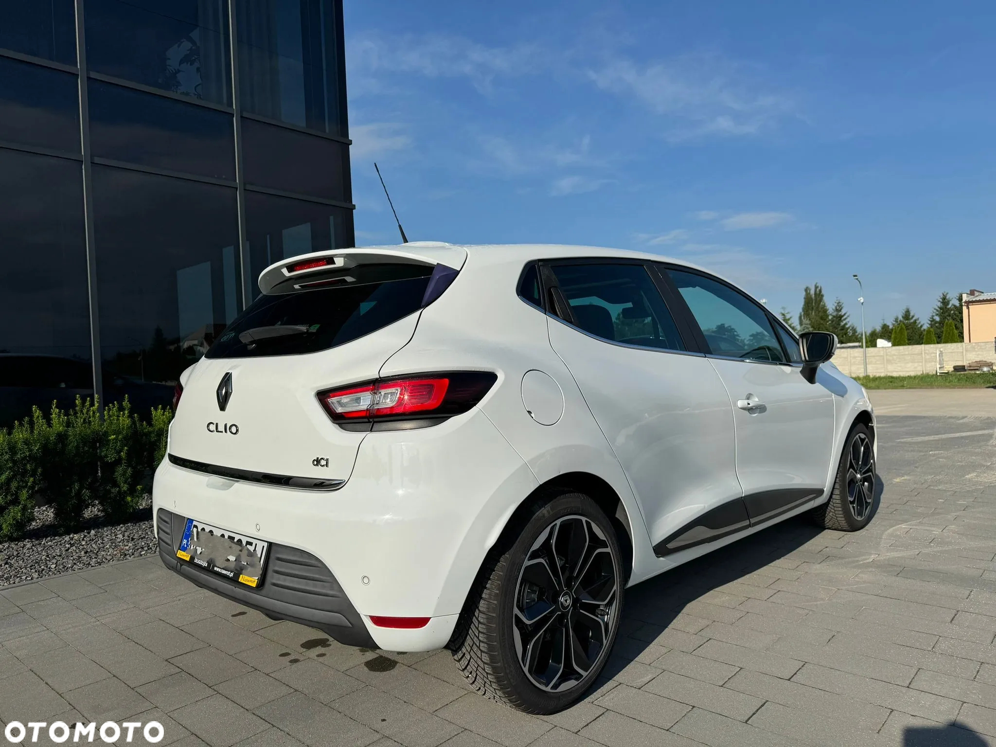 Renault Clio - 10