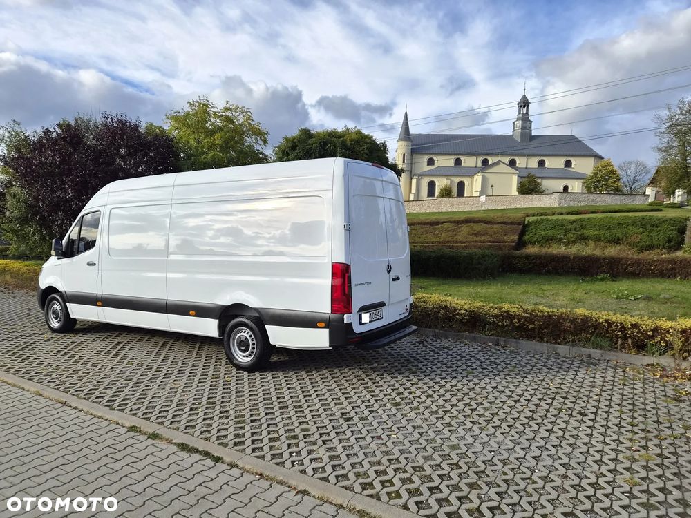 Mercedes-Benz Sprinter - 37