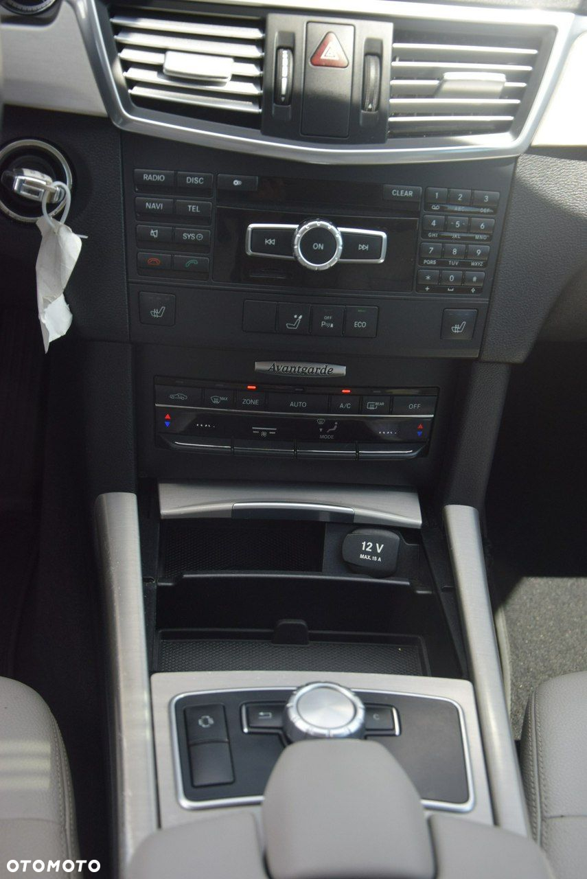 Mercedes-Benz Klasa E 350 CDI BlueEff Avantgarde - 25