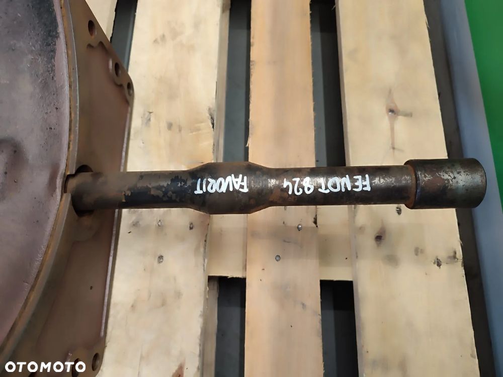 Wałek przedniego napędu FENDT 824 FAVORIT - 9