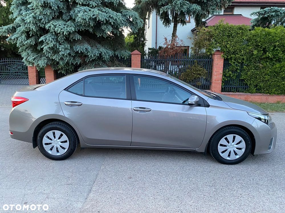 Toyota Corolla 1.4 D-4D Active EU6 - 4