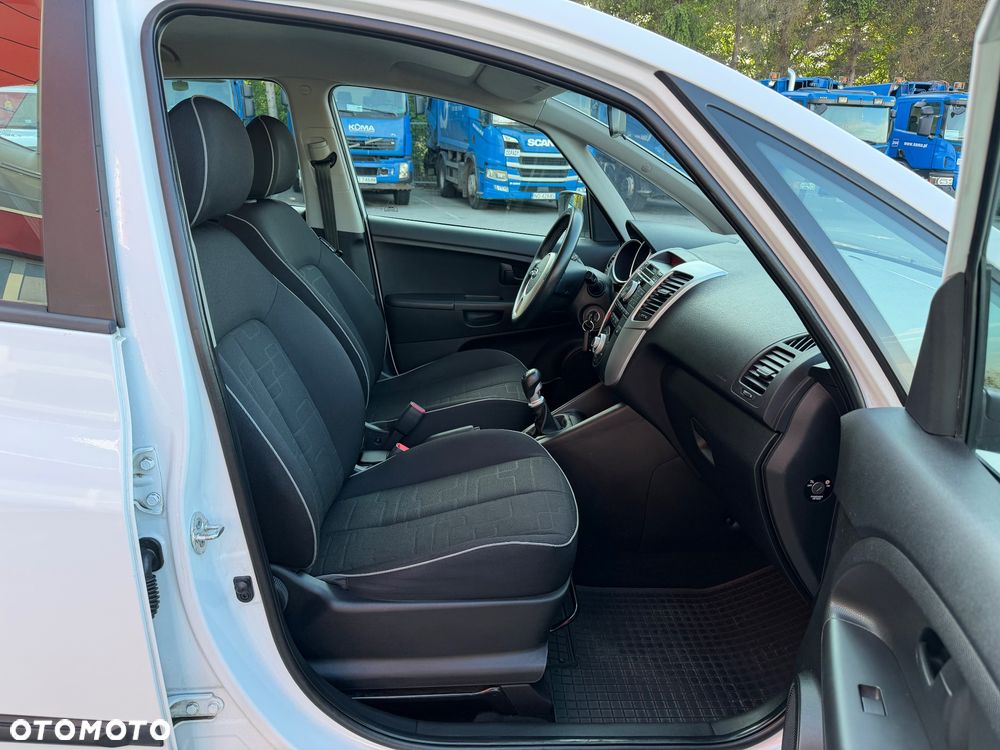 Kia Venga 1.4 M - 13