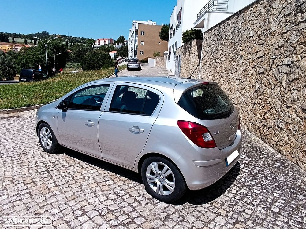 Opel Corsa 1.3 CDTI Cosmo - 2