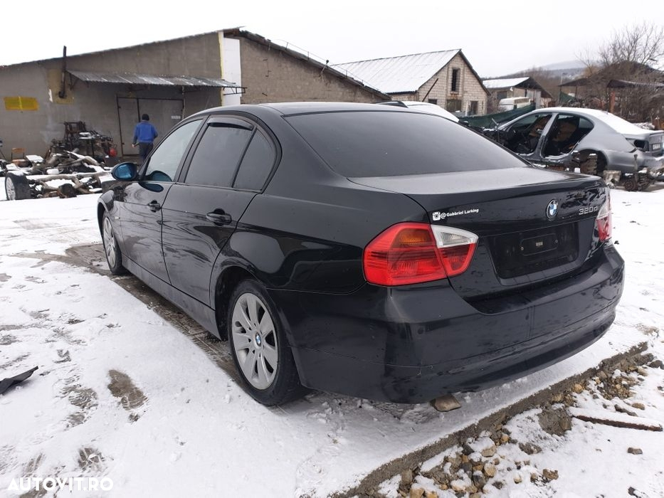 Dezmembrez Bmw E90 - 3