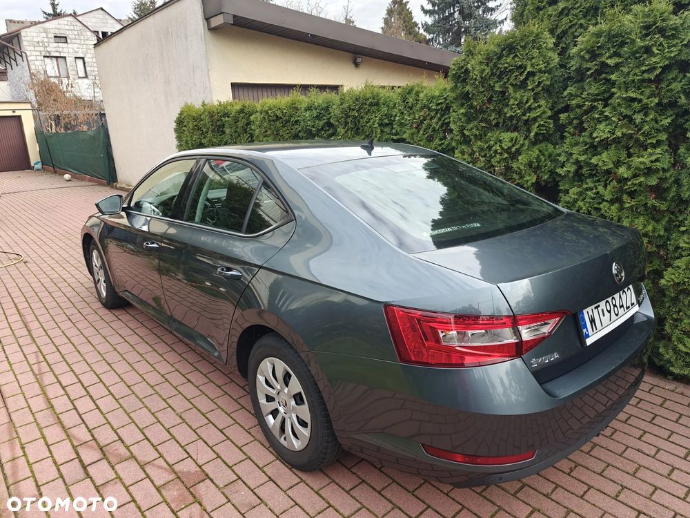 Skoda Superb 1.8 TSI Active - 2