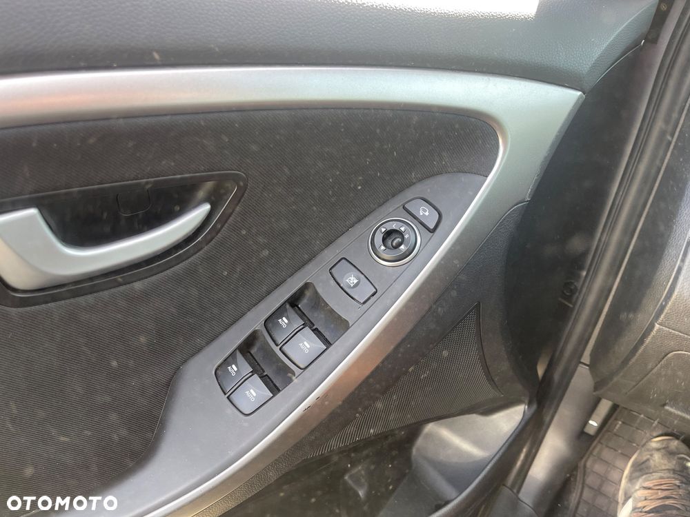 Hyundai i30 1.4 CRDi Trend - 12