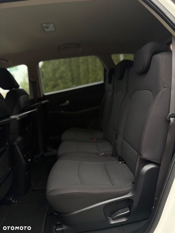 Kia Carens 1.7 CRDi 141 ISG Dream-Team Edition - 29